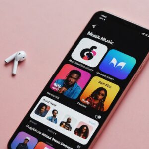 Новые функции Apple Music на iPhone: Подкасты, Совместное прослушивание и улучшения